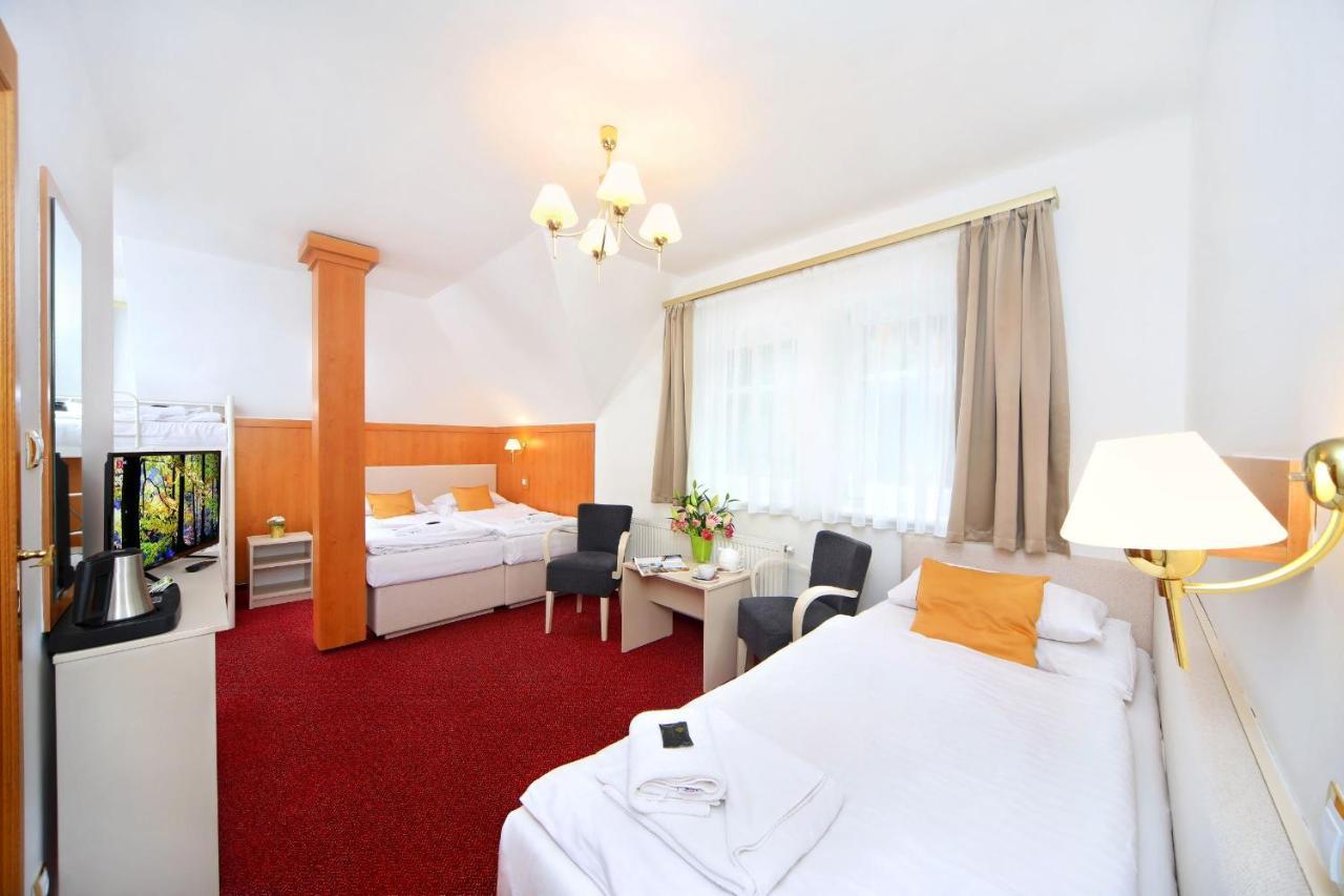 Hotel Hradec Spindleruv Mlyn Exterior foto
