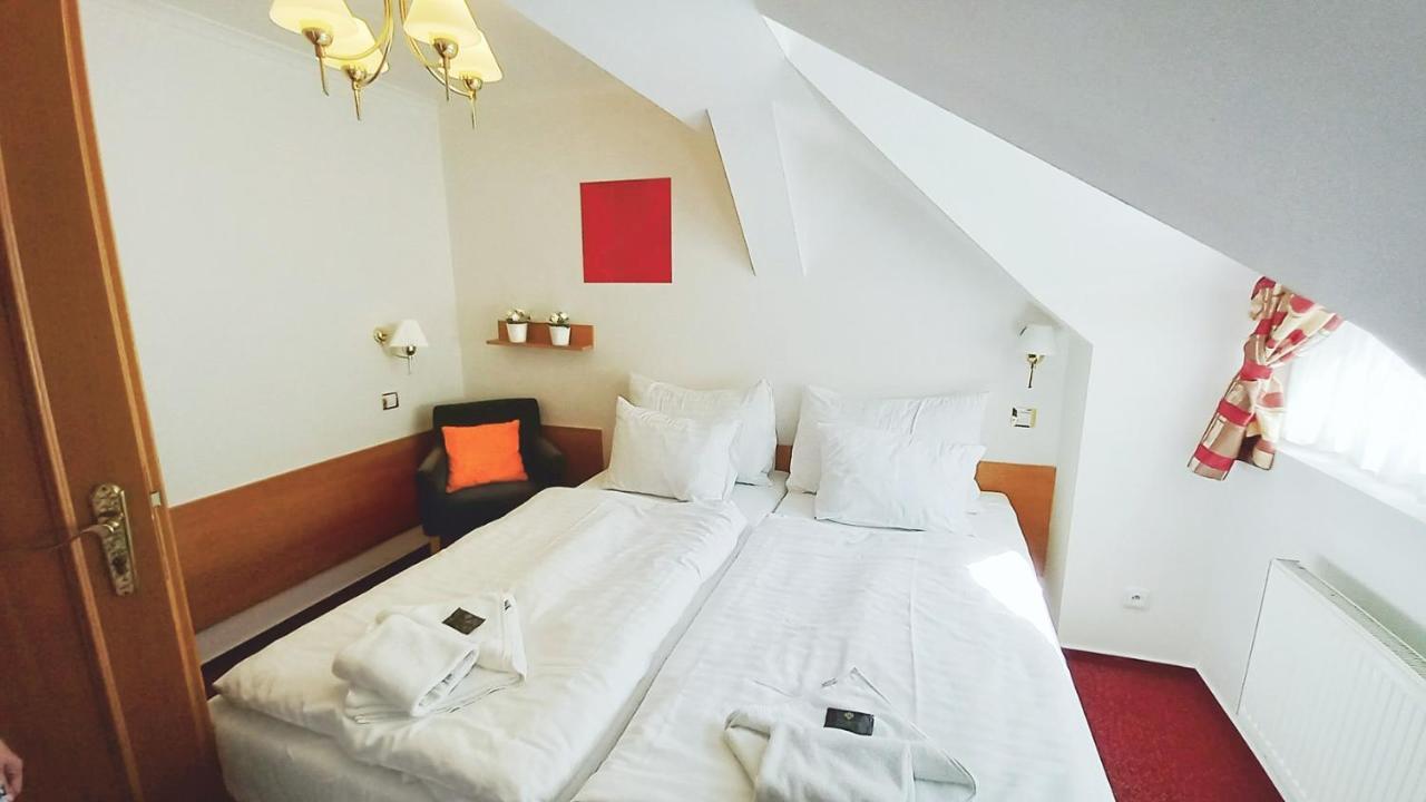 Hotel Hradec Spindleruv Mlyn Exterior foto