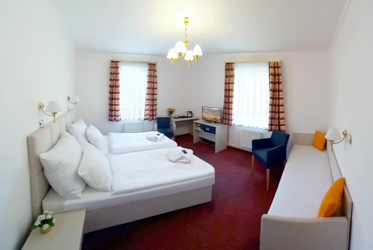 Hotel Hradec Spindleruv Mlyn Exterior foto