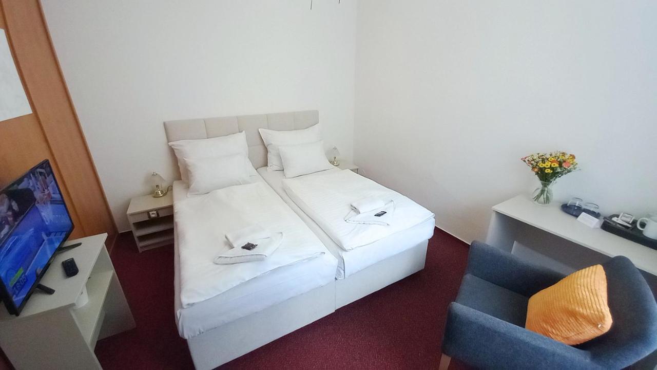 Hotel Hradec Spindleruv Mlyn Exterior foto