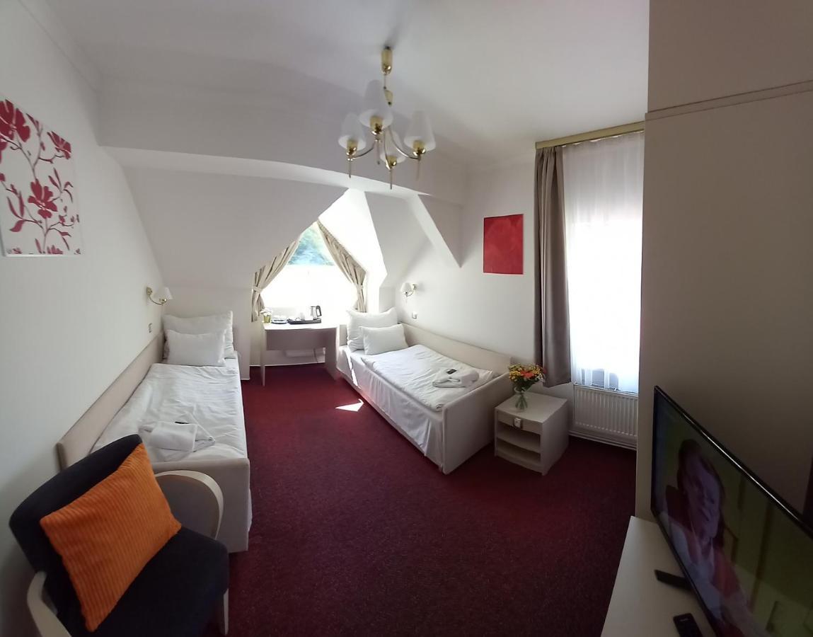 Hotel Hradec Spindleruv Mlyn Exterior foto