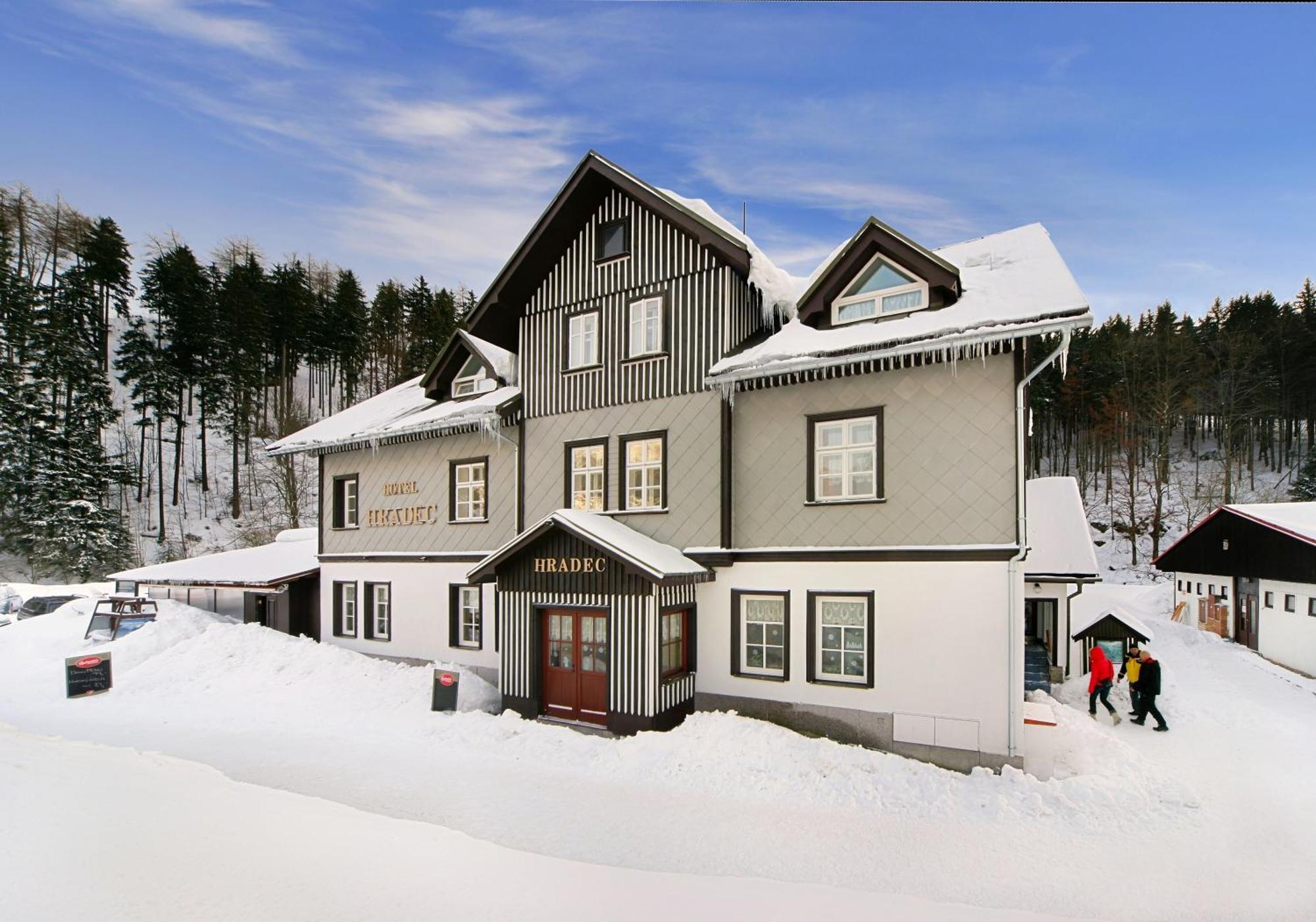 Hotel Hradec Spindleruv Mlyn Exterior foto